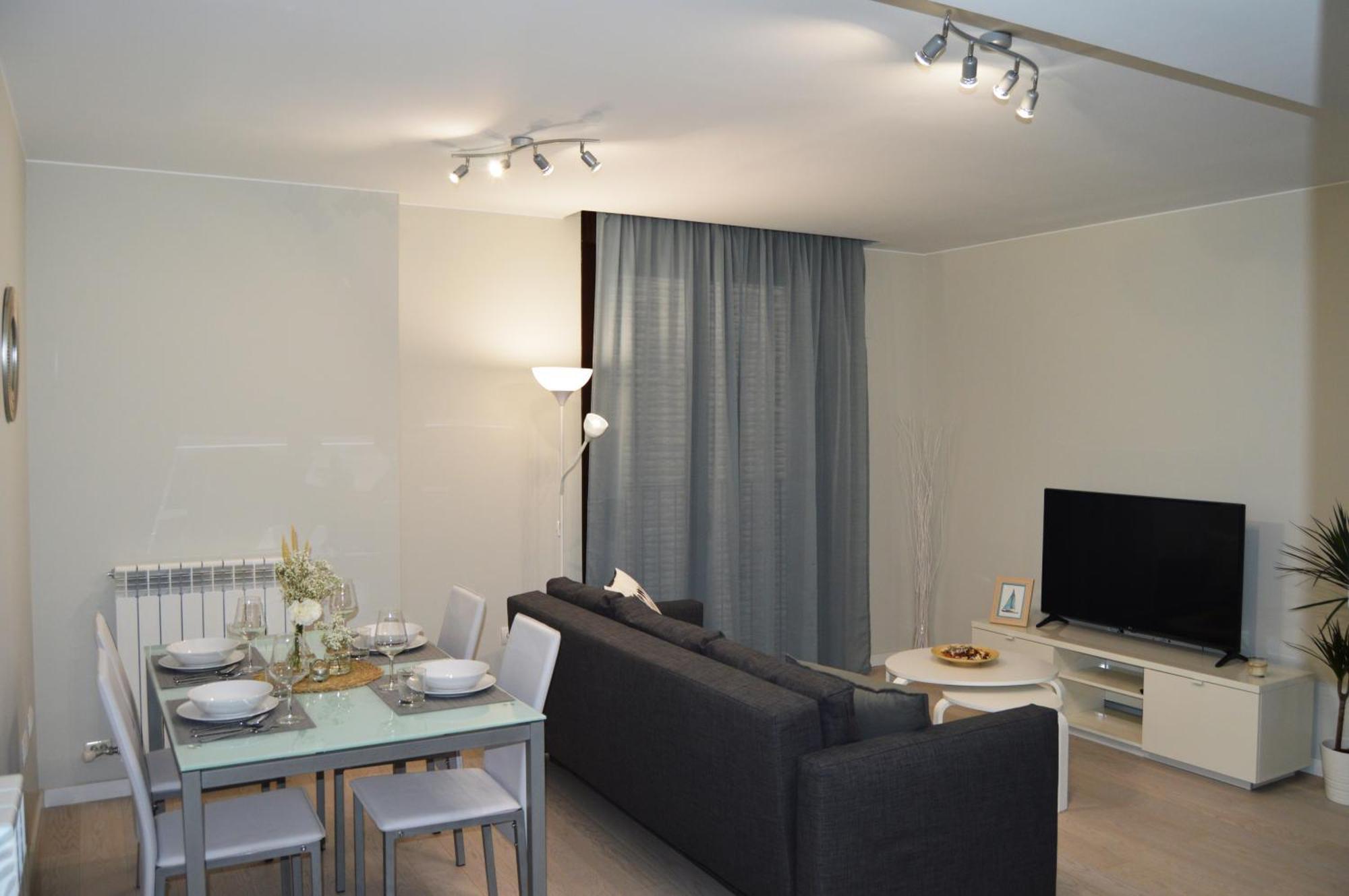 Apartamenticos Plaza Del Pilar I سرقسطة المظهر الخارجي الصورة