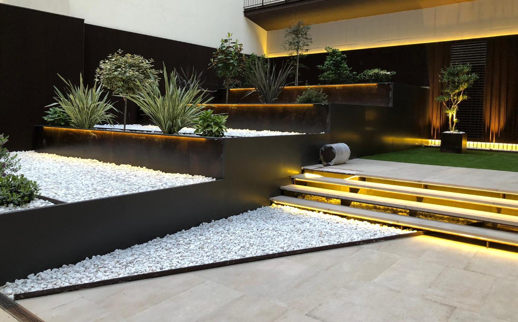 Apartamenticos Plaza Del Pilar I سرقسطة المظهر الخارجي الصورة